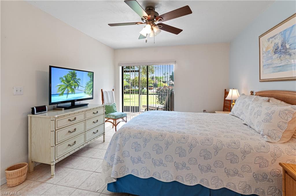 1208 Commonwealth CIR # J103, NAPLES FL 34116-16