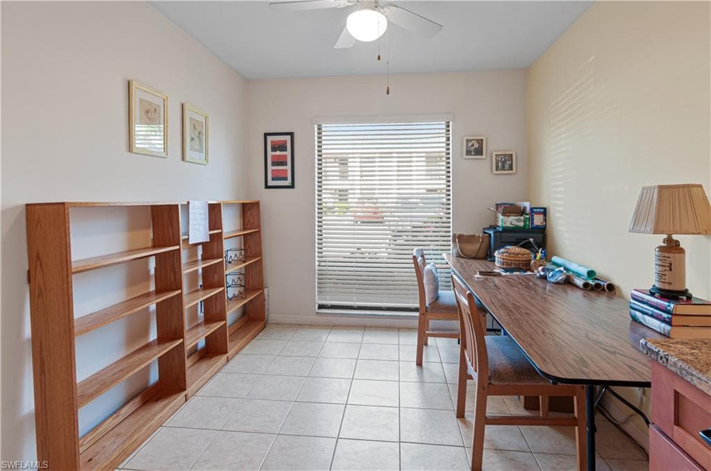 1208 Commonwealth CIR # J103, NAPLES FL 34116-13