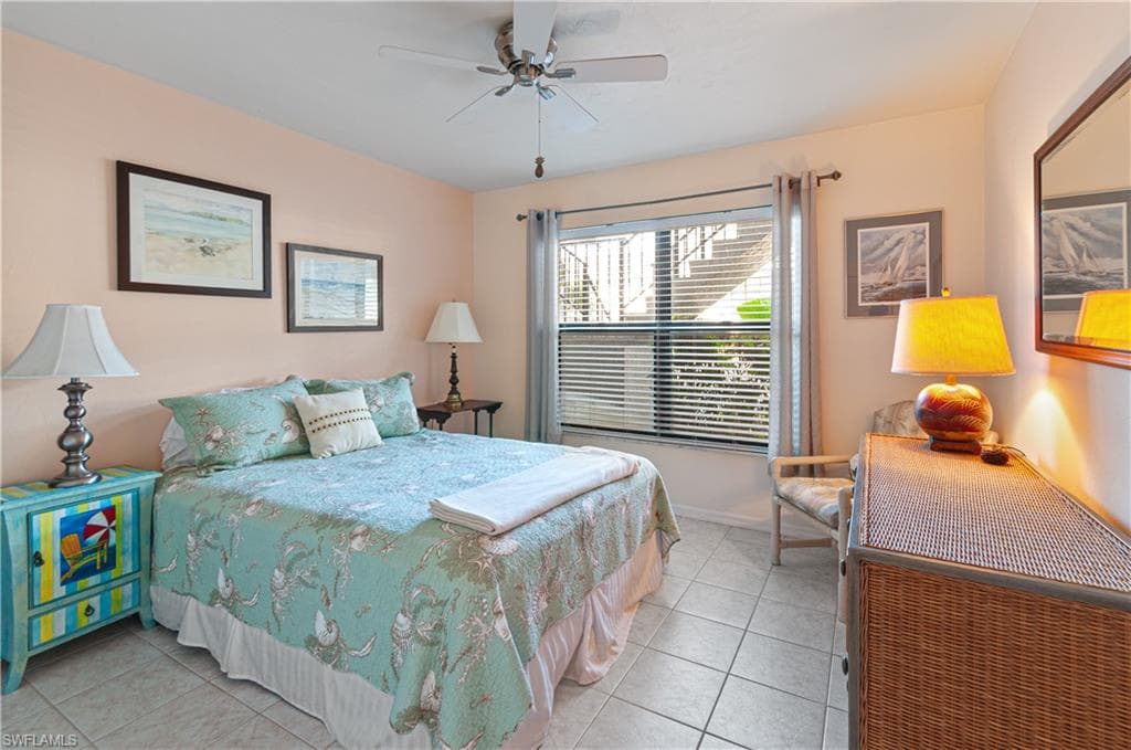 1208 Commonwealth CIR # J103, NAPLES FL 34116-18