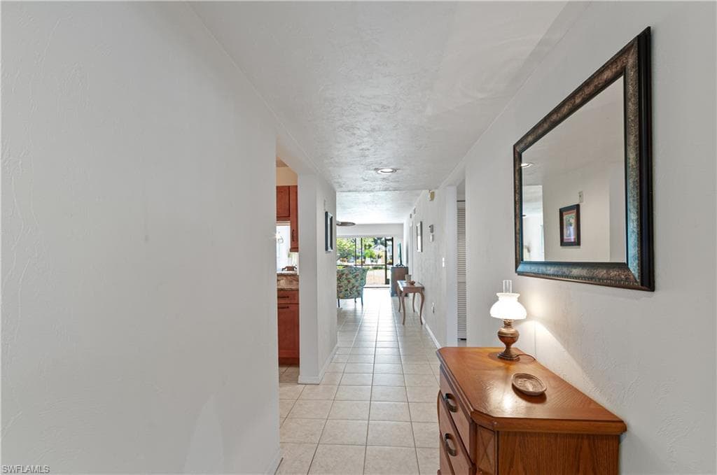 1208 Commonwealth CIR # J103, NAPLES FL 34116-7