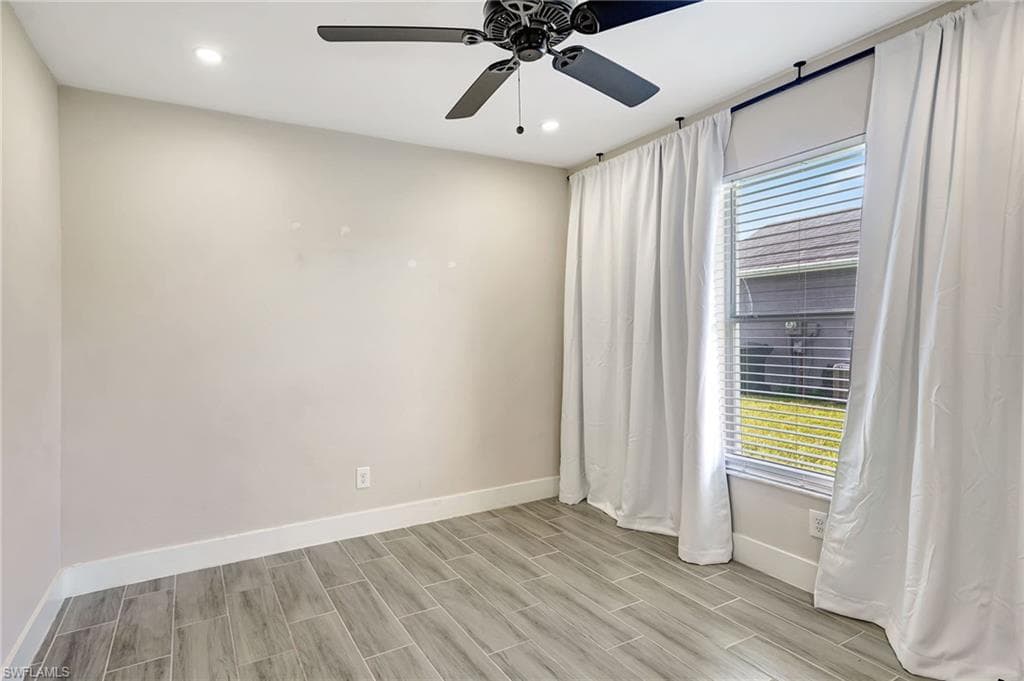 1142 Whitehead Creek LOOP, FORT MYERS FL 33916-15