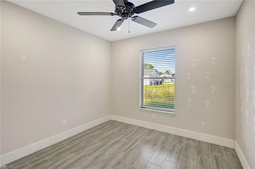 1142 Whitehead Creek LOOP, FORT MYERS FL 33916-19