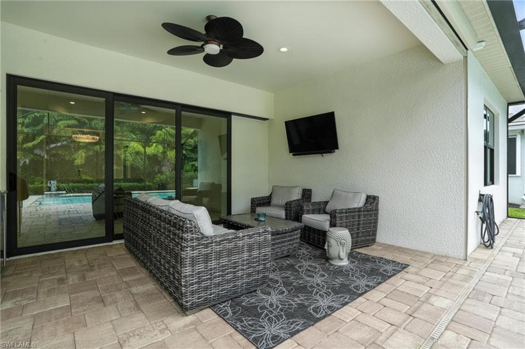 8368 Preserve Point DR, FORT MYERS FL 33912-23
