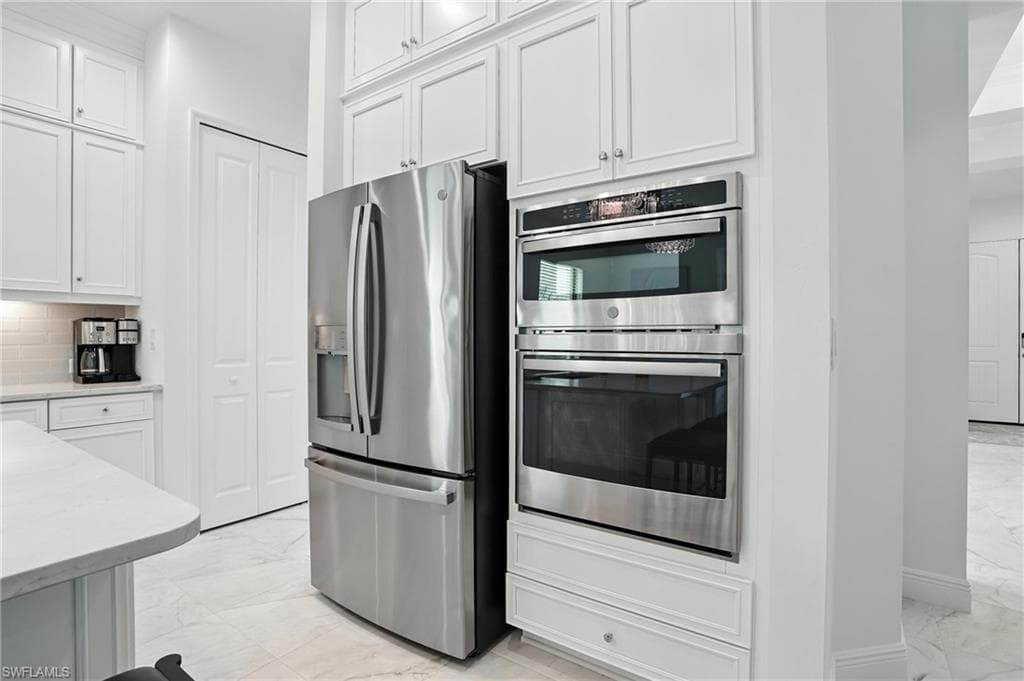 8368 Preserve Point DR, FORT MYERS FL 33912-10