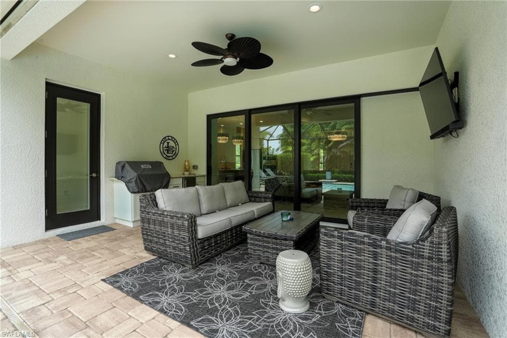 8368 Preserve Point DR, FORT MYERS FL 33912-24