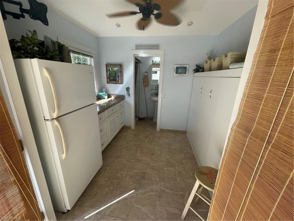 5651 Maplewood CT, FORT MYERS FL 33905-21