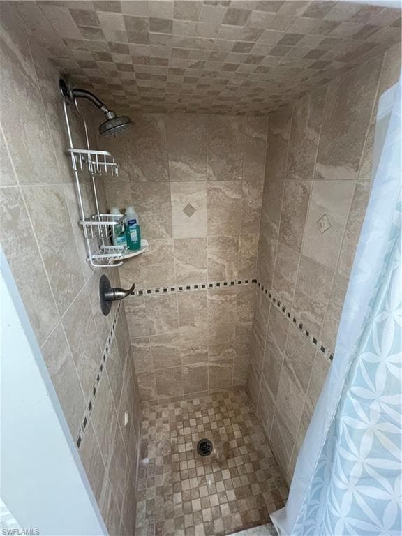 5651 Maplewood CT, FORT MYERS FL 33905-23