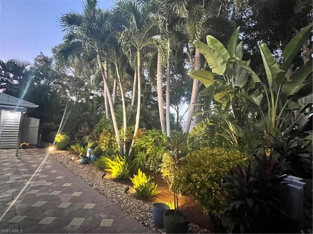 5651 Maplewood CT, FORT MYERS FL 33905-18