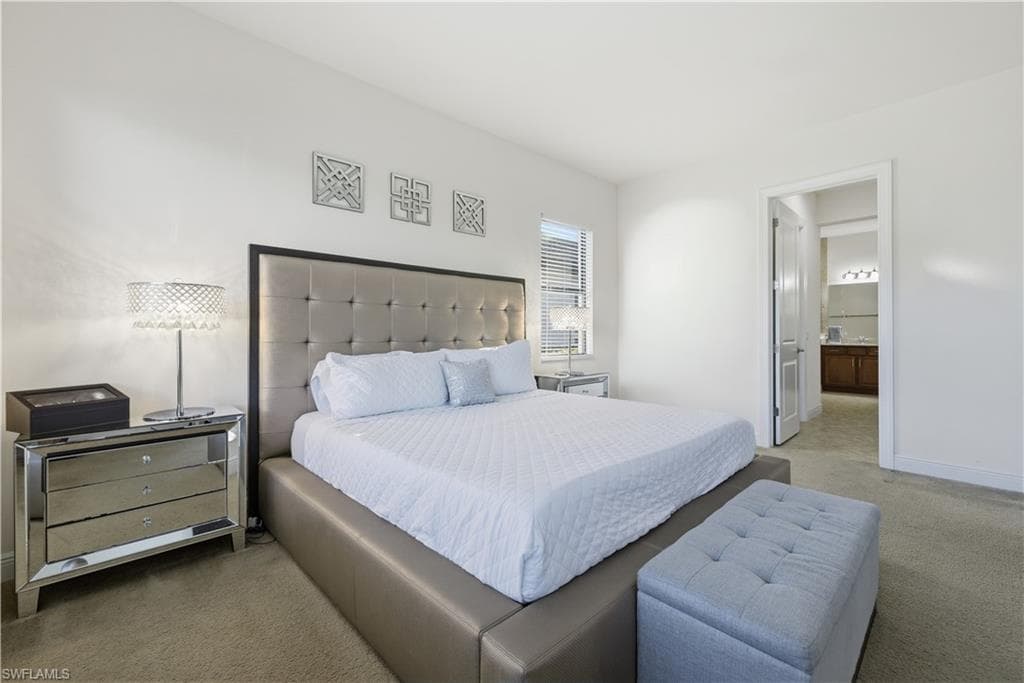 4573 Tamarind WAY, NAPLES FL 34119-11