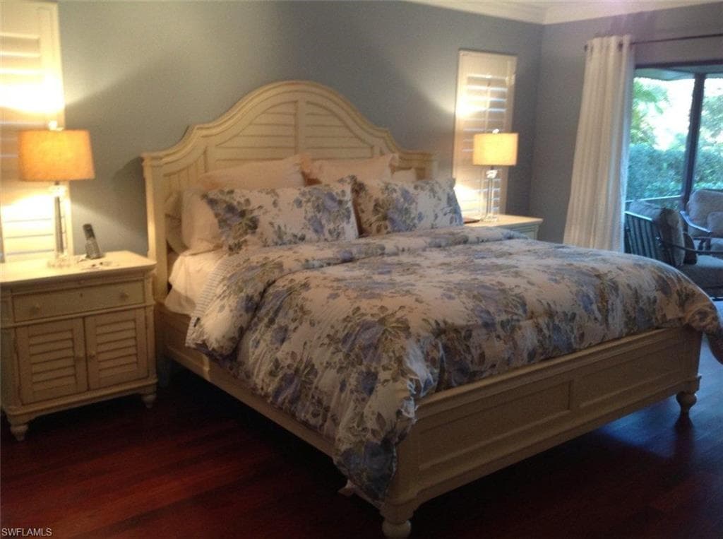 1747 Sandpiper ST # B, NAPLES FL 34102-10