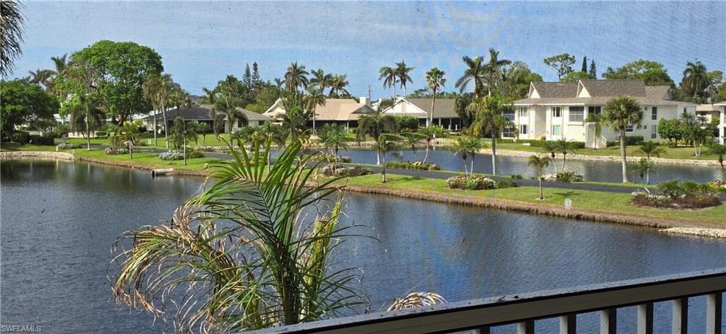 69 Georgetown BLVD # 69, NAPLES FL 34112-1