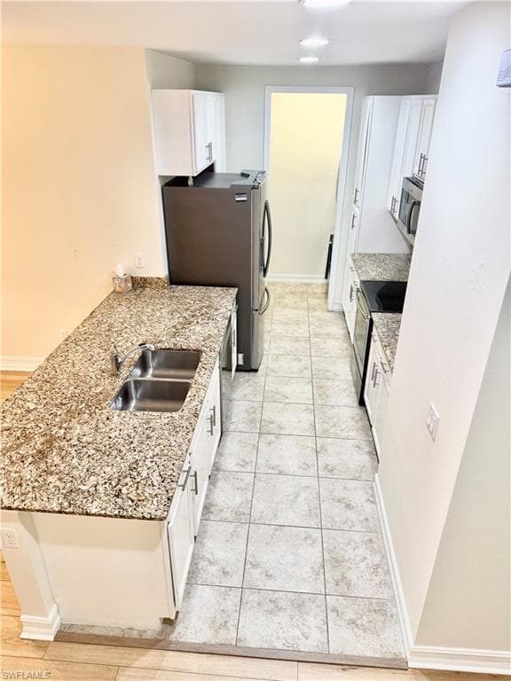 7776 Bristol CIR, NAPLES FL 34120-3