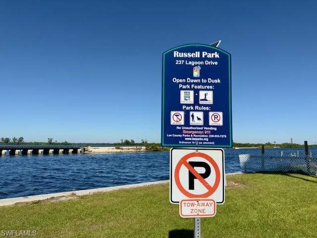 236 Lagoon DR, FORT MYERS FL 33905-9