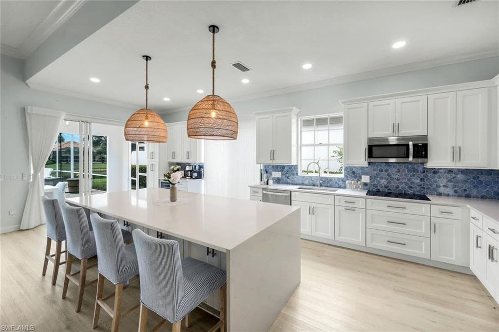 4453 Novato CT, NAPLES FL 34109-1