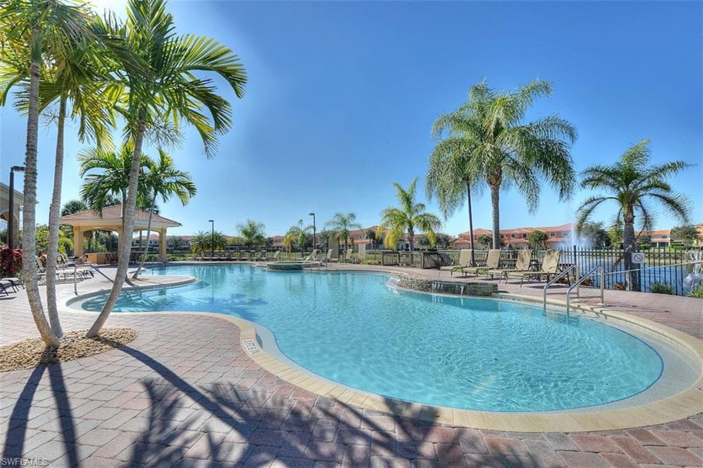 15286 SUMMIT PLACE CIR # 175, NAPLES FL 34119-22