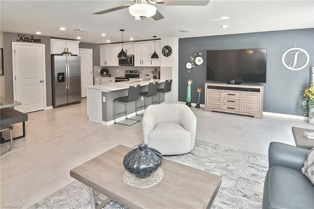 6360 Brant Bay BLVD # 104, NORTH FORT MYERS FL 33917-21