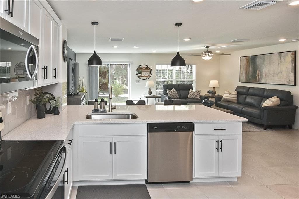 6360 Brant Bay BLVD # 104, NORTH FORT MYERS FL 33917-27