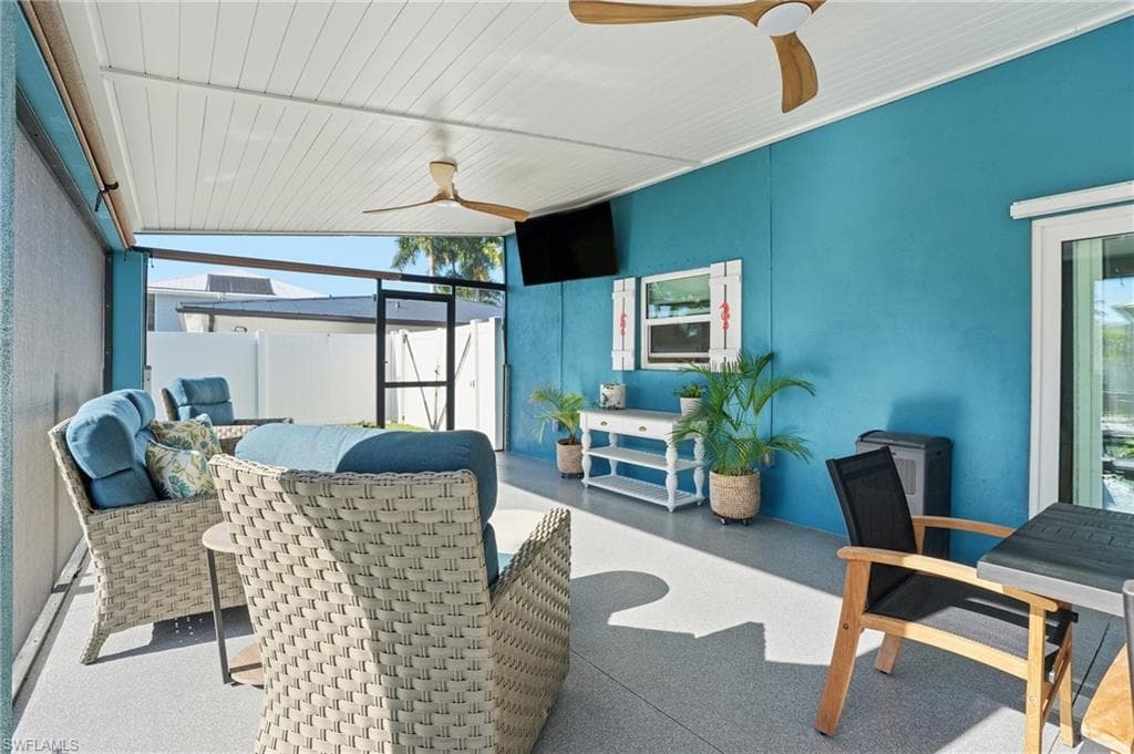 7850 Buccaneer DR, FORT MYERS BEACH FL 33931-35