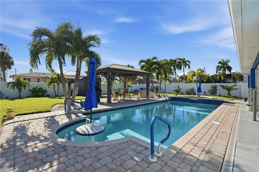 7850 Buccaneer DR, FORT MYERS BEACH FL 33931-36