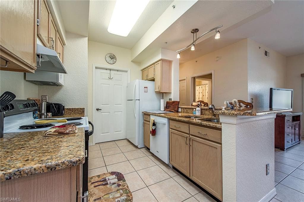 4680 Saint Croix LN # 514, NAPLES FL 34109-5