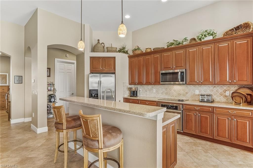 5675 Whispering Willow WAY, FORT MYERS FL 33908-6