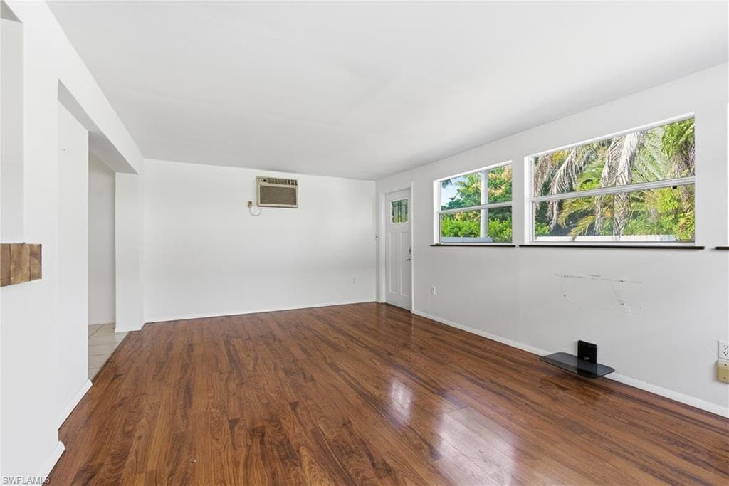 1235 Rordon AVE, NAPLES FL 34103-16