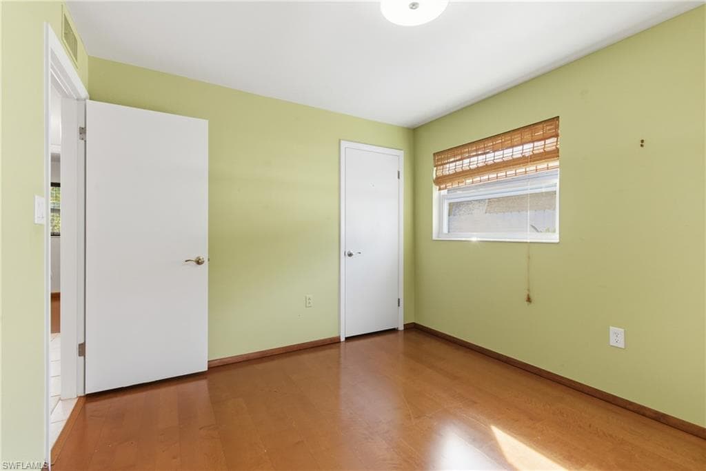 1235 Rordon AVE, NAPLES FL 34103-31