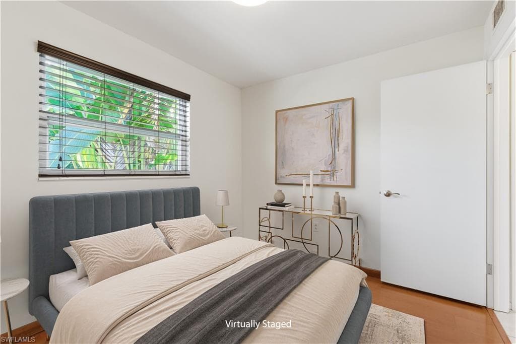 1235 Rordon AVE, NAPLES FL 34103-19