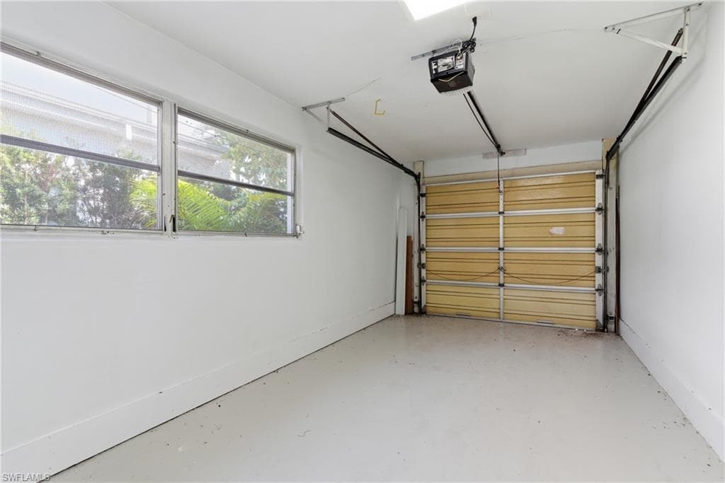 1235 Rordon AVE, NAPLES FL 34103-34