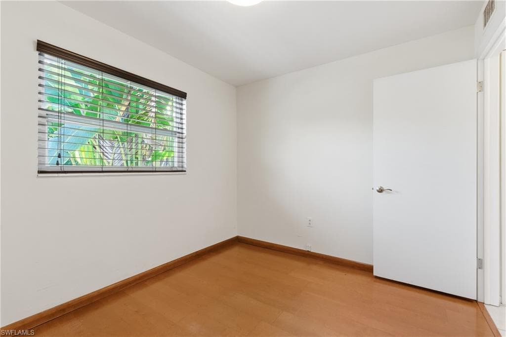 1235 Rordon AVE, NAPLES FL 34103-20