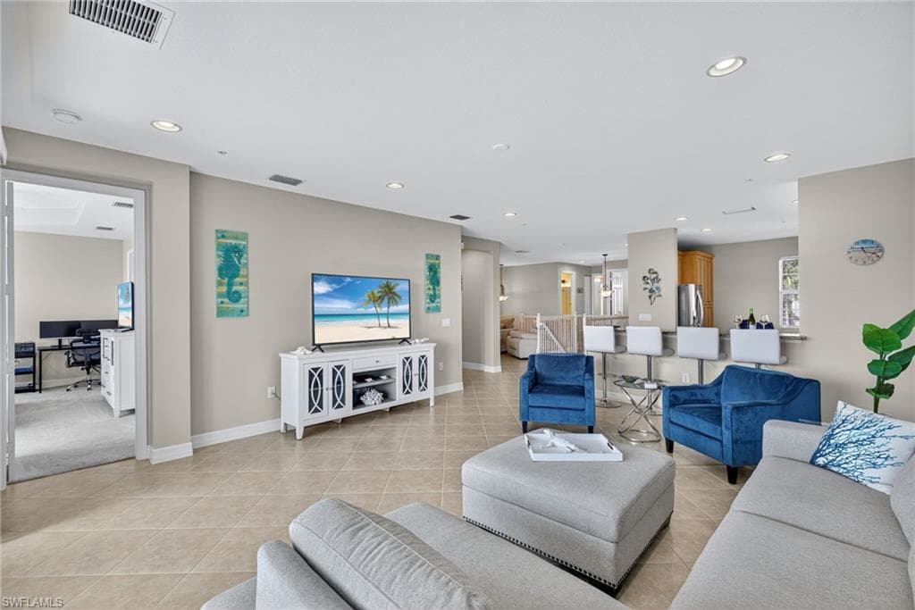 6540 Monterey PT # 203, NAPLES FL 34105-5