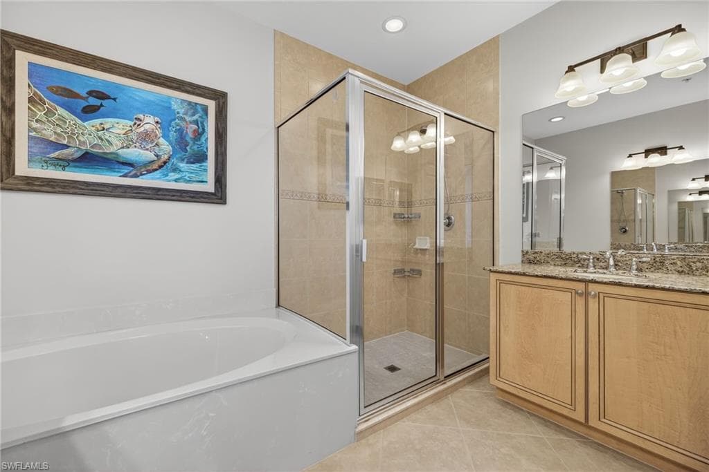 6540 Monterey PT # 203, NAPLES FL 34105-16