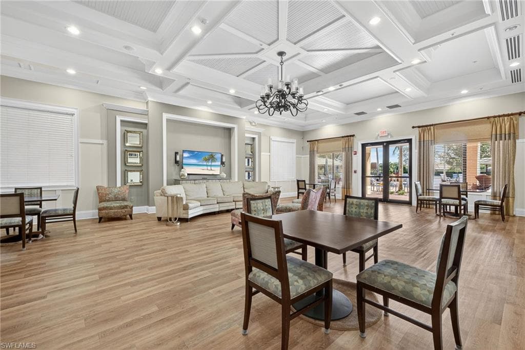 6540 Monterey PT # 203, NAPLES FL 34105-32