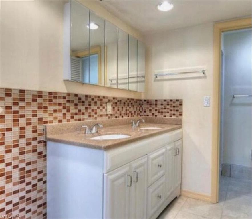 303 Georgia AVE, FORT MYERS FL 33905-26