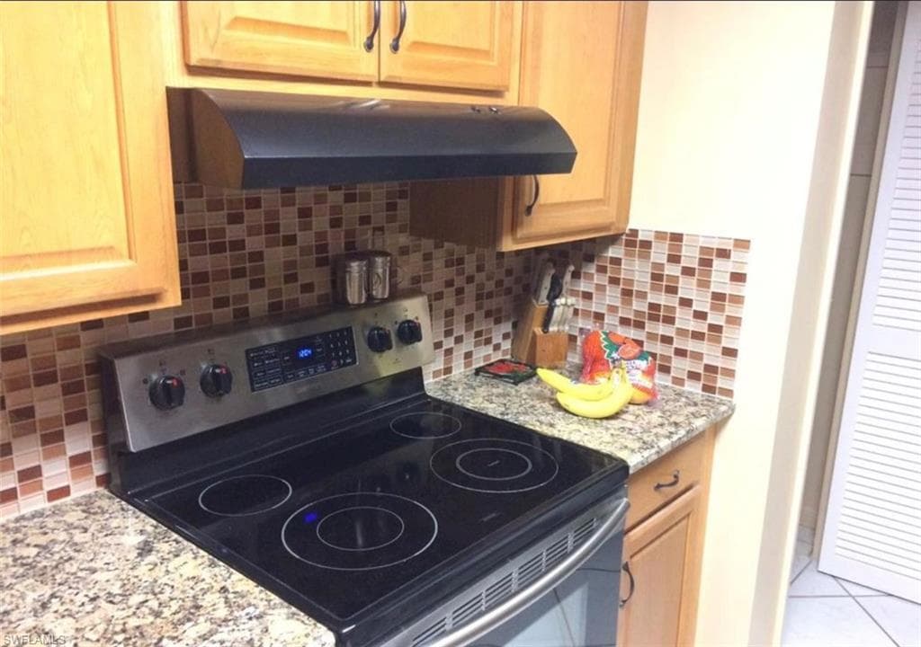 303 Georgia AVE, FORT MYERS FL 33905-20