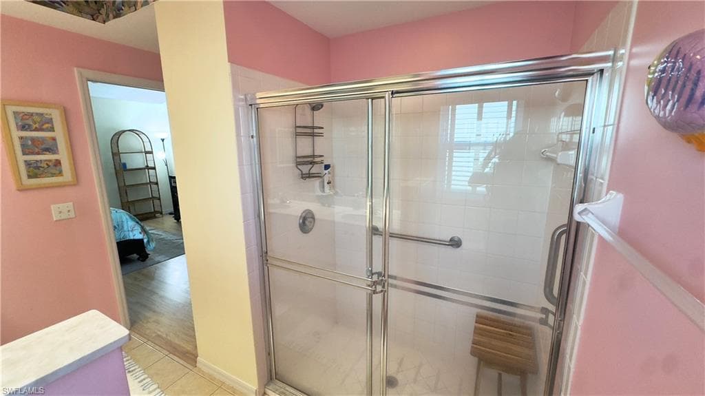 5653 Greenwood CIR # 104, NAPLES FL 34112-22