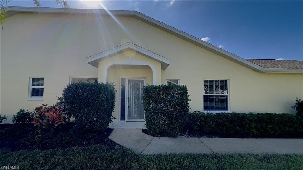 5653 Greenwood CIR # 104, NAPLES FL 34112-3