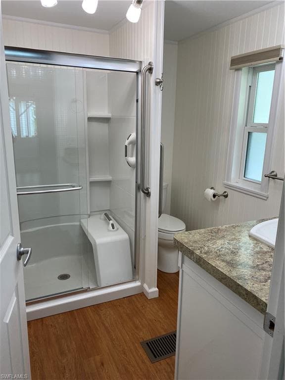 10 Blue Skys DR, NAPLES FL 34104-18