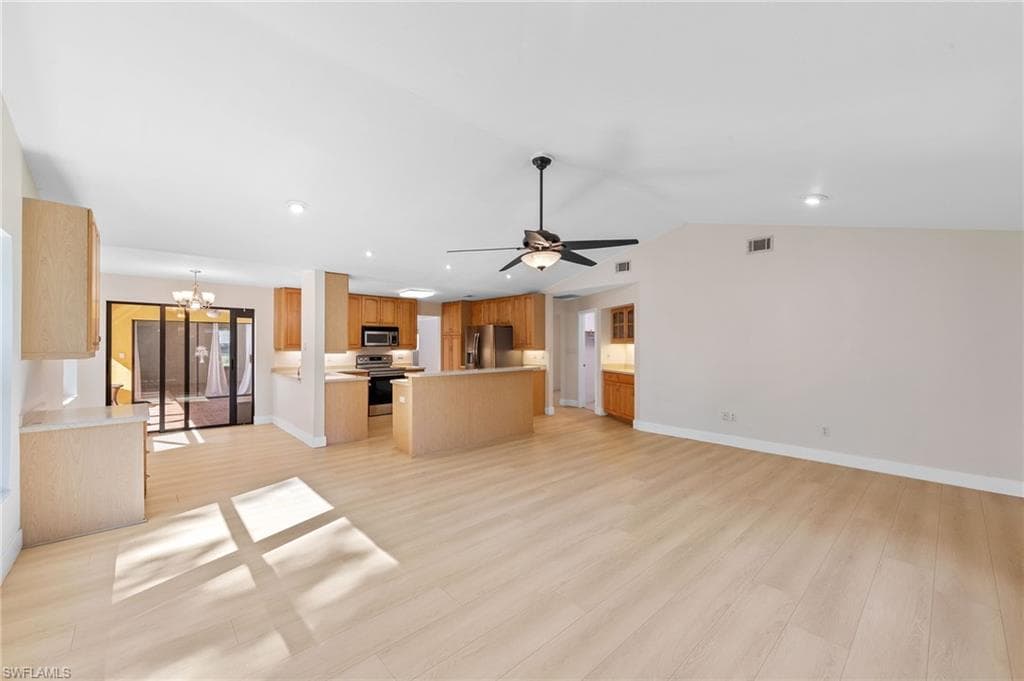 7810 Deni DR, NORTH FORT MYERS FL 33917-15