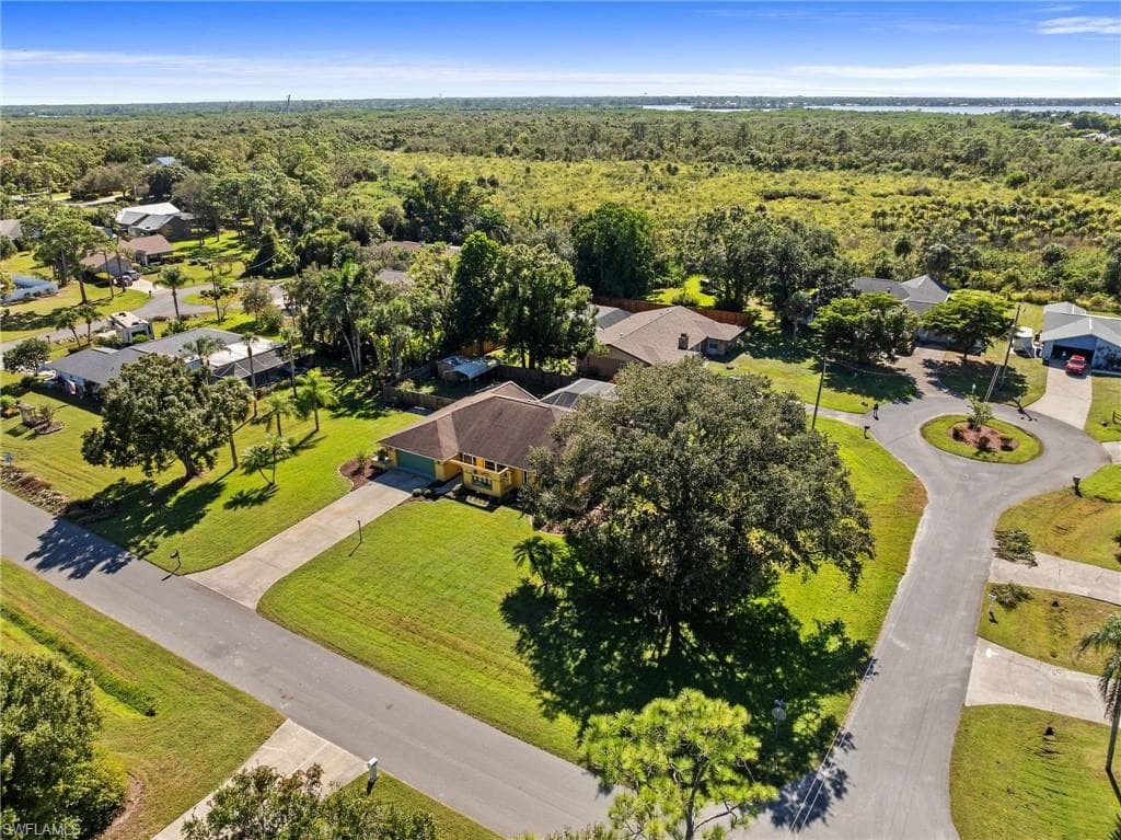 7810 Deni DR, NORTH FORT MYERS FL 33917-48