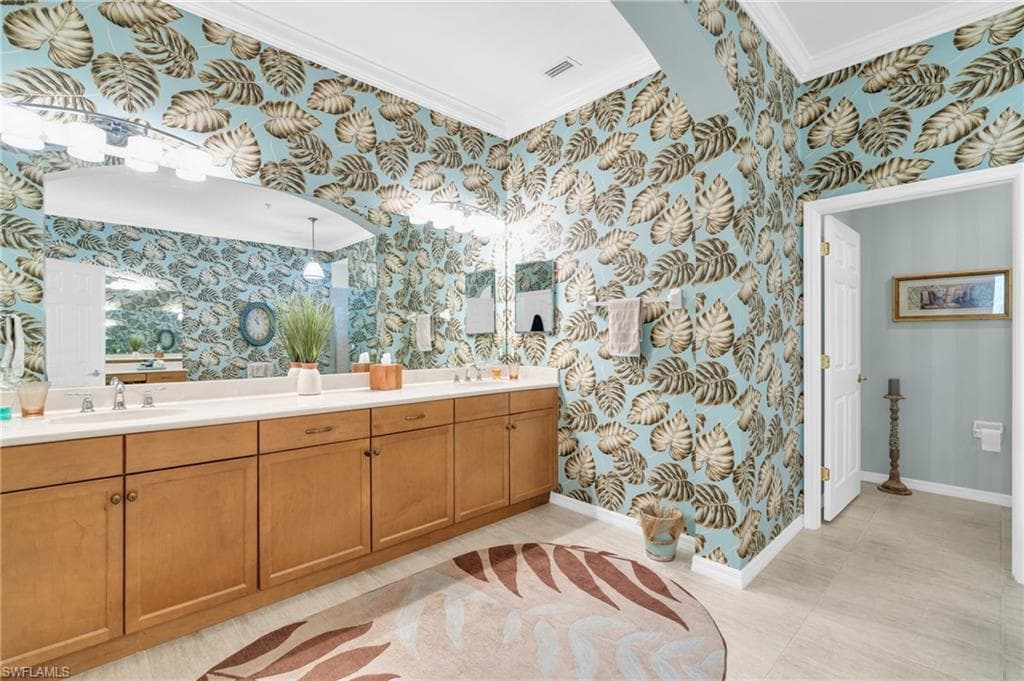 21572 Baccarat LN 204-26