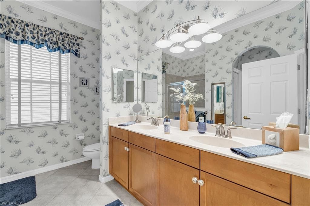 21572 Baccarat LN 204-32