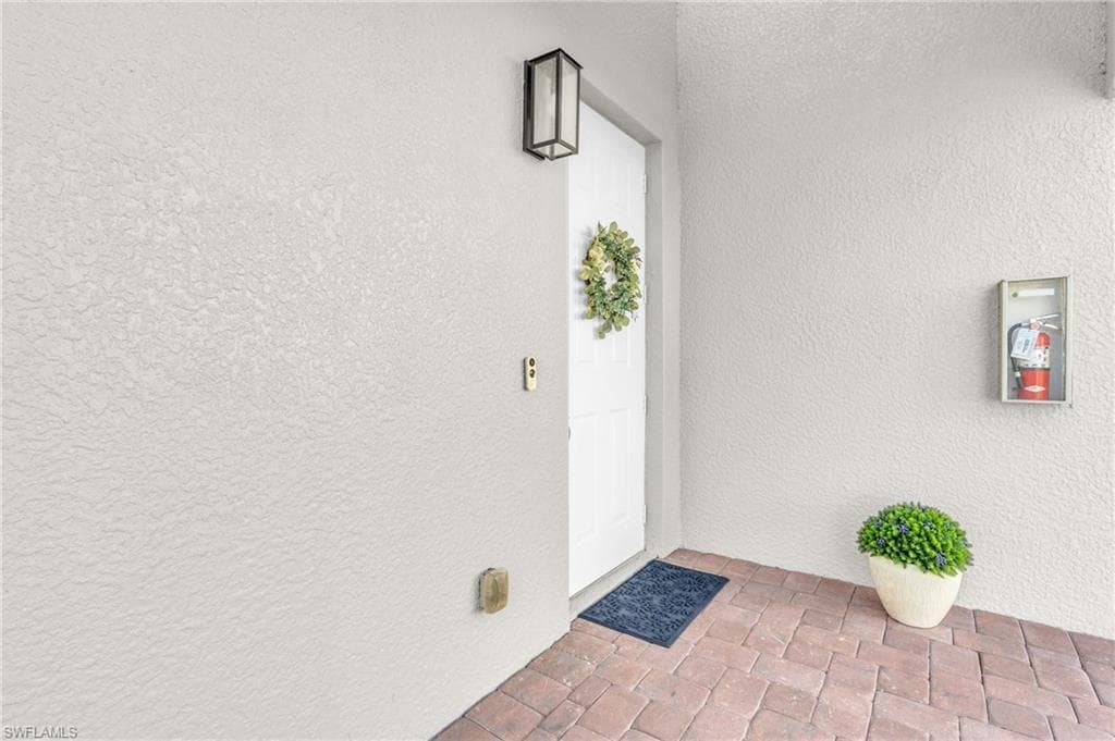 21572 Baccarat LN 204-36