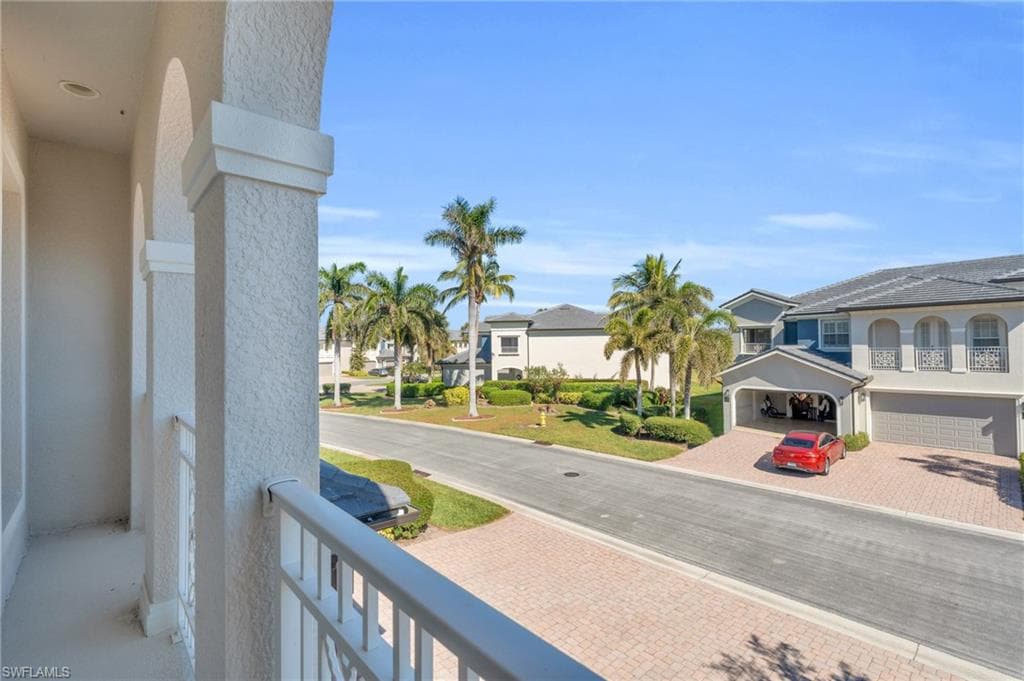 21572 Baccarat LN 204-28
