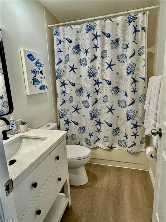 645 Squire CT # 202, NAPLES FL 34104-10