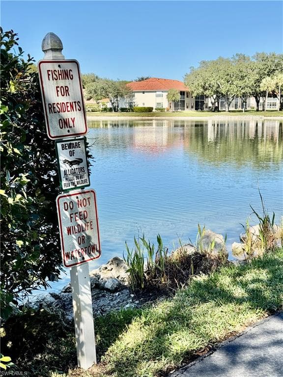 645 Squire CT # 202, NAPLES FL 34104-39