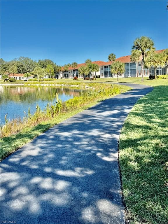 645 Squire CT # 202, NAPLES FL 34104-38