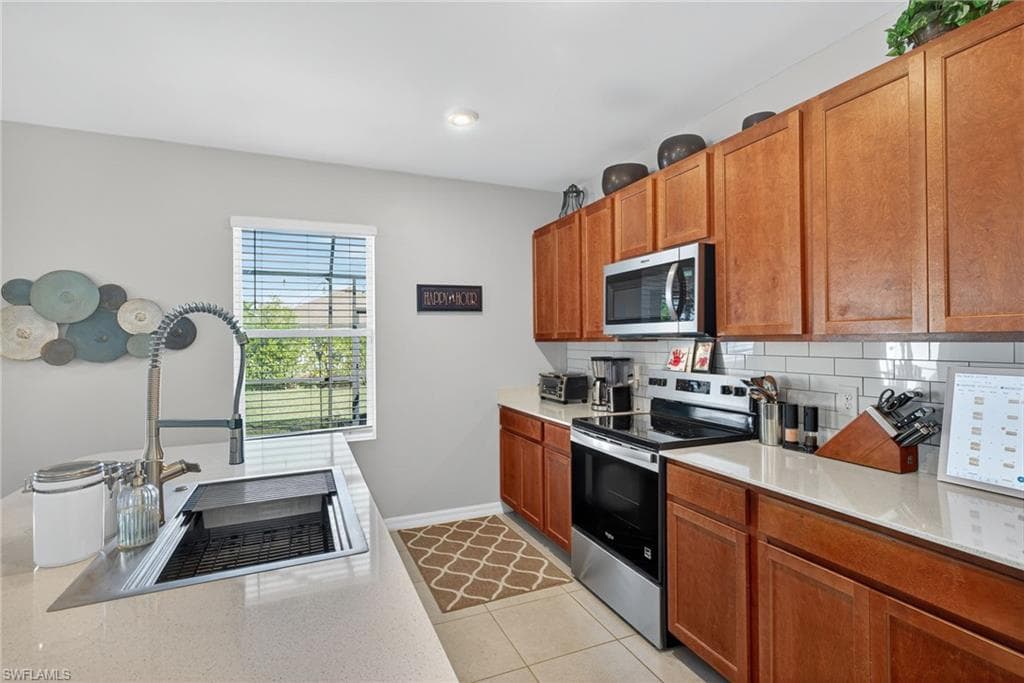 3453 Cancun CT, CAPE CORAL FL 33909-6