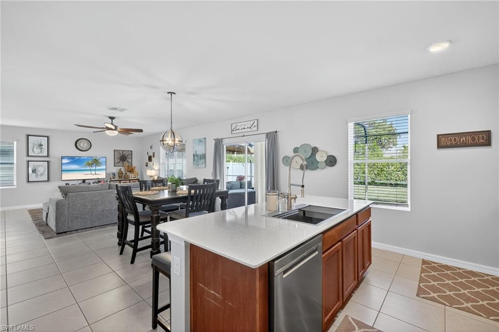 3453 Cancun CT, CAPE CORAL FL 33909-7