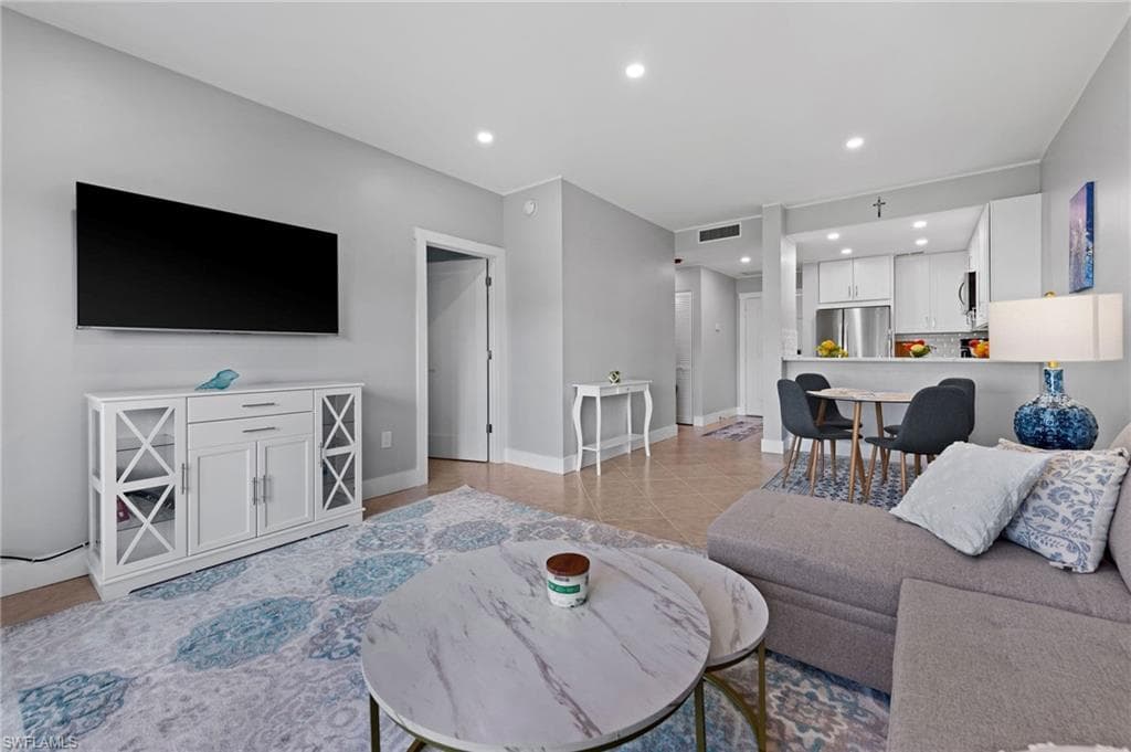 3320 Olympic DR # 126, NAPLES FL 34105-7